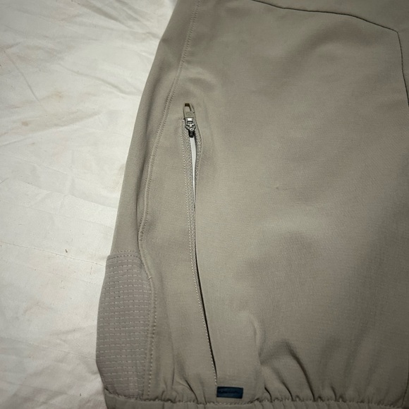 Lululemon Athletica Cream and Tan joggers - Picture 3 of 8